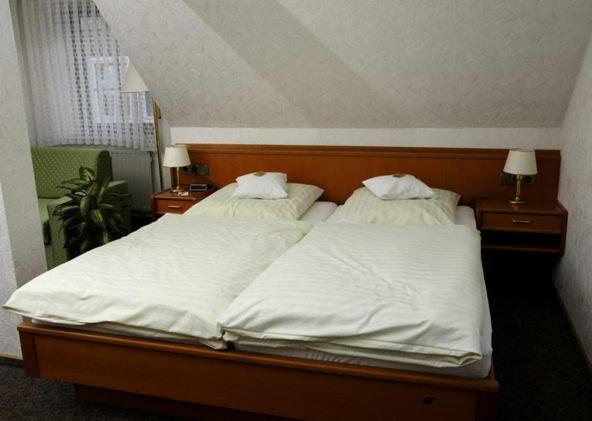Hotel Restaurant Pempel Großalmerode Szoba fotó